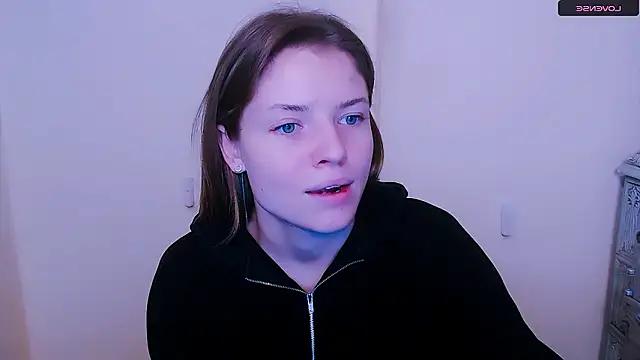 MissOliviaa  online show from 02-01-25, 12:37