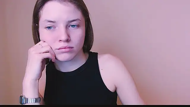 MissOliviaa  online show from 02-07-25, 12:28