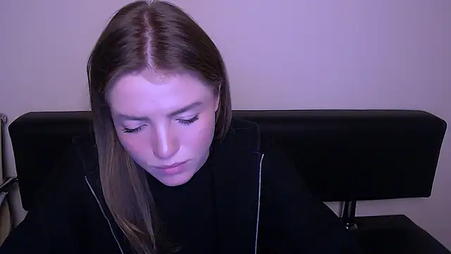 MissOliviaa  online show from 02-20-25, 10:15