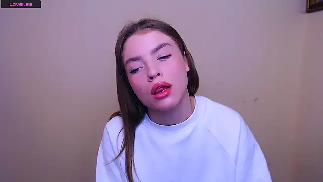 MissOliviaa  online show from 02-25-25, 11:08