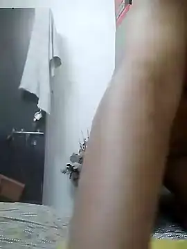 Snapshot of Happyman300 chatting on 03-01-25, 09:26 Happyman300 online show from 03-01-25, 09:26