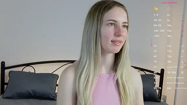 Snapshot of KarnetJ chatting on 02-13-26, 04:03 KarnetJ online show from 02-13-26, 04:03