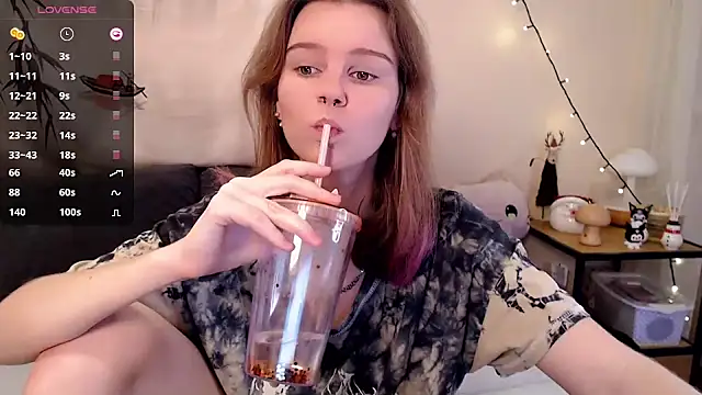 Moona xx online show from 01-11-25, 10:07