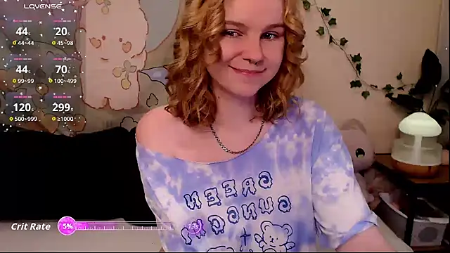 Snapshot of Moona_xx chatting on 05-18-26, 10:48 Moona xx online show from 05-18-26, 10:48