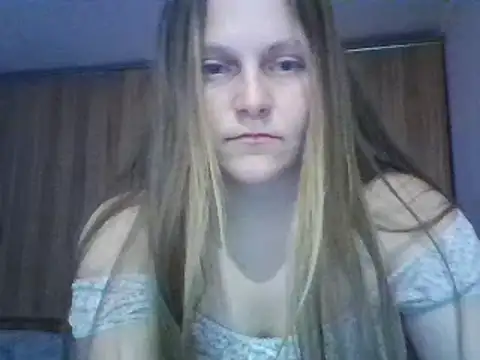 Evasapples online show from 03-04-25, 03:59