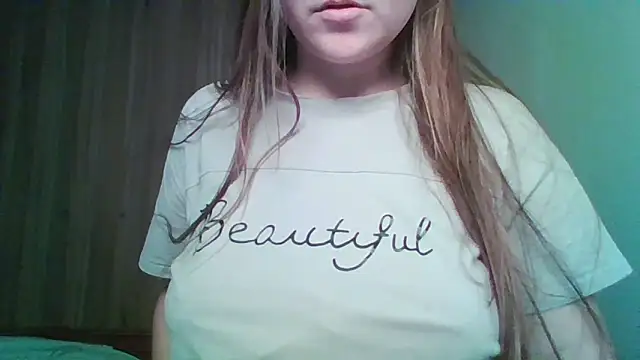 Snapshot of Evasapples chatting on 05-03-26, 11:49 Evasapples online show from 05-03-26, 11:49