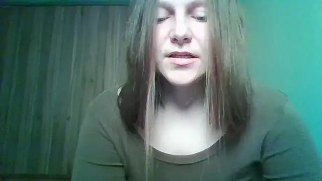 Snapshot of Evasapples chatting on 05-12-26, 07:22 Evasapples online show from 05-12-26, 07:22