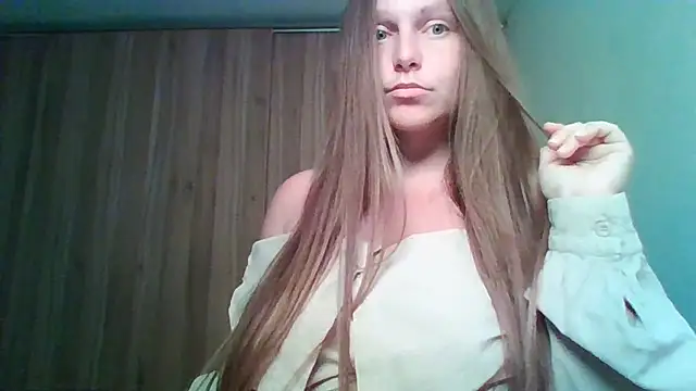 Snapshot of Evasapples chatting on 06-01-26, 06:53 Evasapples online show from 06-01-26, 06:53