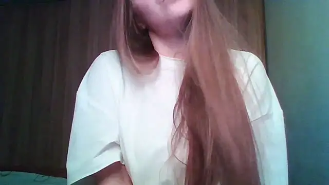 Snapshot of Evasapples chatting on 06-04-26, 06:36 Evasapples online show from 06-04-26, 06:36