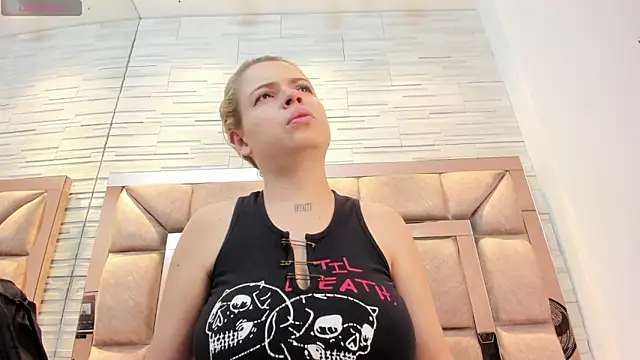 dorothy vegga online show from 04-10-26, 03:56