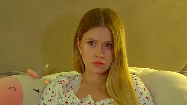 Snapshot of MilanaBalmain chatting on 07-14-26, 10:21 MilanaBalmain online show from 07-14-26, 10:21