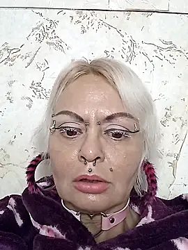 Gardener of Illusions online show from 11-06-25, 03:29