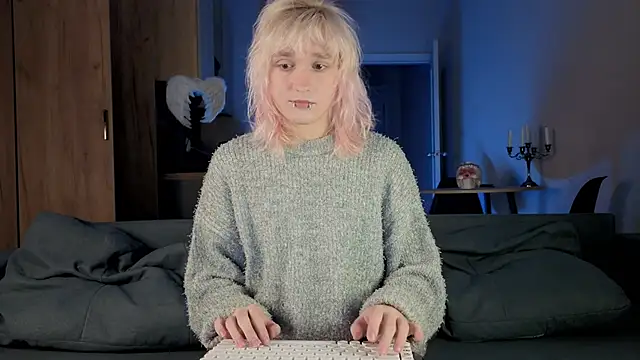 Gregory Byyrd online show from 03-12-26, 09:10