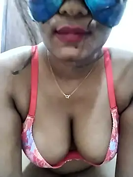 Snapshot of Zaraangle chatting on 05-20-26, 05:08 Zaraangle online show from 05-20-26, 05:08