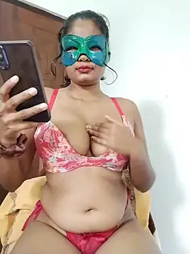 Snapshot of Zaraangle chatting on 06-28-26, 07:58 Zaraangle online show from 06-28-26, 07:58