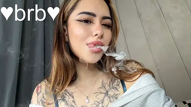 Snapshot of baby__kim chatting on 11-25-25, 08:14 baby kim online show from 11-25-25, 08:14