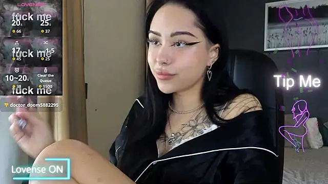 Snapshot of baby__kim chatting on 01-05-26, 08:23 baby kim online show from 01-05-26, 08:23