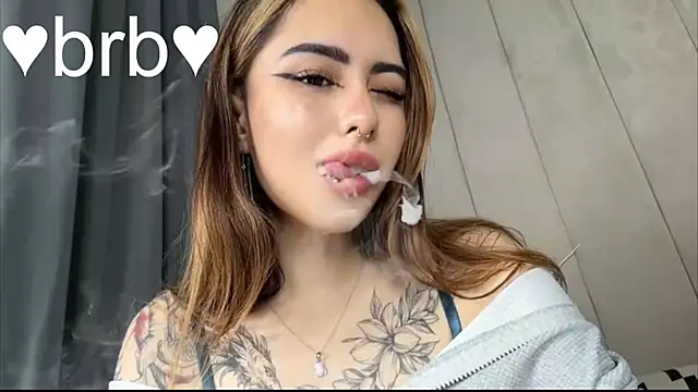 Snapshot of baby__kim chatting on 01-08-26, 08:27 baby kim online show from 01-08-26, 08:27