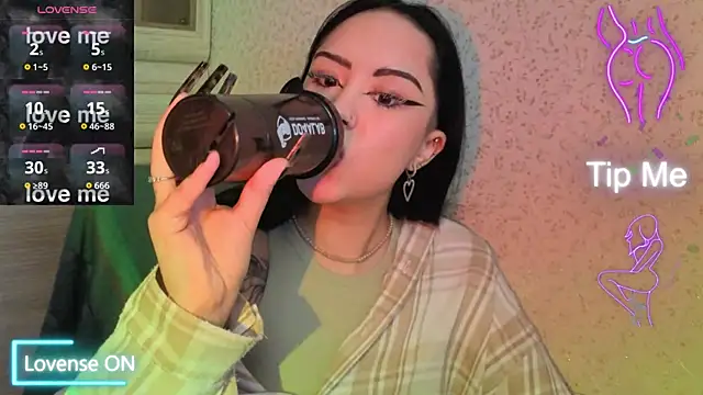 Snapshot of baby__kim chatting on 02-18-26, 12:12 baby kim online show from 02-18-26, 12:12