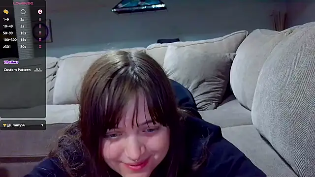 Snapshot of princess_emily4723 chatting on 04-21-26, 06:34 princess emily4723 online show from 04-21-26, 06:34