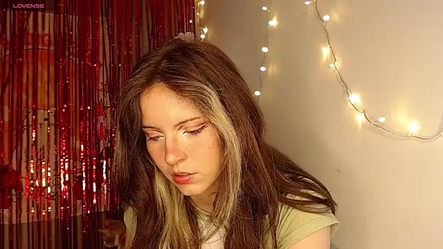 cherrybom969 online show from 12-19-24, 03:40