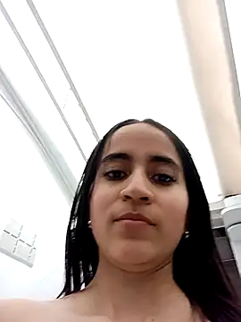 Mia Fischer online show from 11-18-25, 07:07