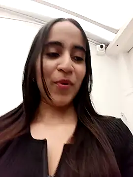 Mia Fischer online show from 11-28-25, 07:05