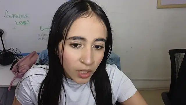 Mia Fischer online show from 01-16-26, 03:27