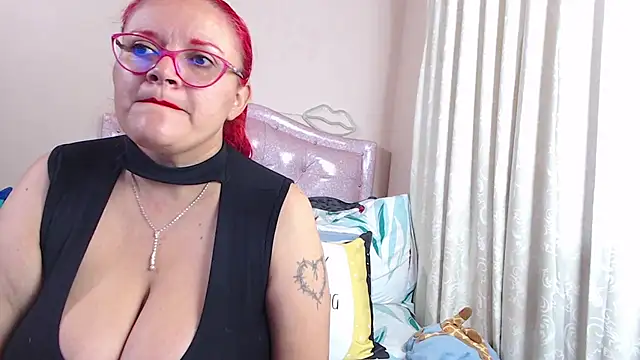 Snapshot of VickyColleman chatting on 01-31-25, 03:00 VickyColleman online show from 01-31-25, 03:00