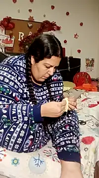 kittymorenita26 online show from 12-16-24, 10:03