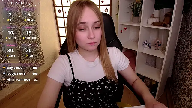 LianaBright online show from 01-30-25, 04:58