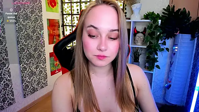 LianaBright online show from 04-08-26, 02:00