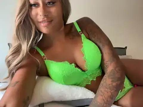 CoCo-Queen online show from 12-06-24, 05:31