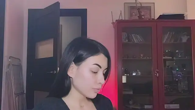 valorant girl online show from 02-25-25, 09:02