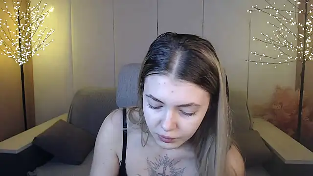 Snapshot of Ritaneer chatting on 01-20-25, 09:13 Ritaneer online show from 01-20-25, 09:13