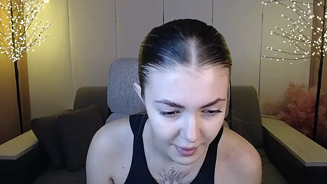 Snapshot of Ritaneer chatting on 02-02-25, 08:57 Ritaneer online show from 02-02-25, 08:57