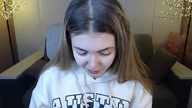 Snapshot of Ritaneer chatting on 02-08-25, 09:03 Ritaneer online show from 02-08-25, 09:03