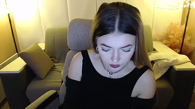 Snapshot of Ritaneer chatting on 03-08-25, 09:06 Ritaneer online show from 03-08-25, 09:06