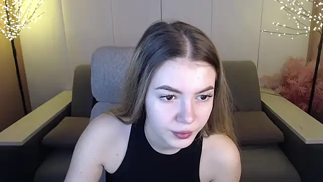 Snapshot of Ritaneer chatting on 03-19-25, 09:06 Ritaneer online show from 03-19-25, 09:06