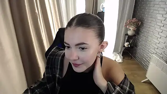 Snapshot of Ritaneer chatting on 09-13-25, 08:14 Ritaneer online show from 09-13-25, 08:14