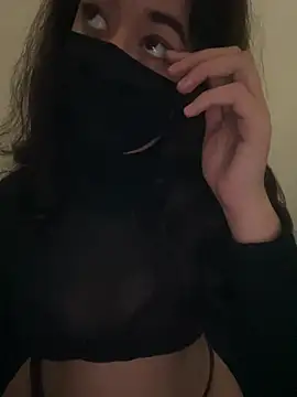 Snapshot of Rouh_ chatting on 03-21-25, 11:56 Rouh online show from 03-21-25, 11:56