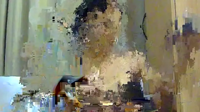 Snapshot of tripti2 chatting on 06-12-26, 02:43 tripti2 online show from 06-12-26, 02:43