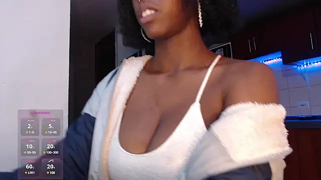 Snapshot of CoccoBele69 chatting on 01-30-25, 02:06 CoccoBele69 online show from 01-30-25, 02:06