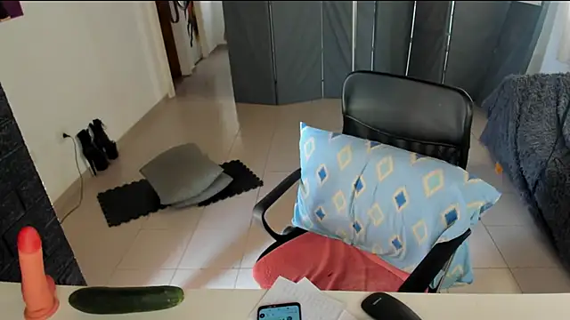 jessiburningheels online show from 01-30-25, 04:13