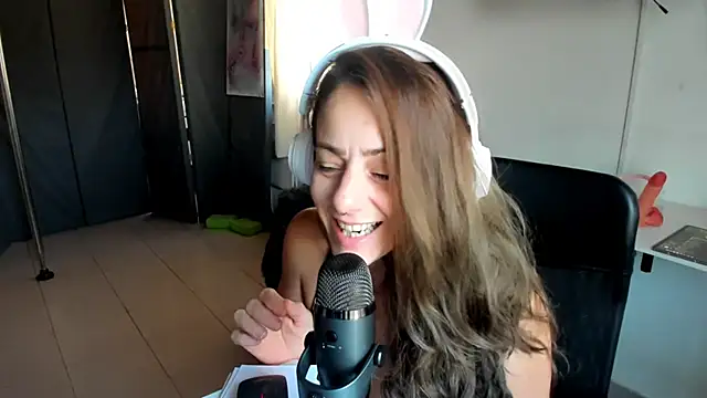 jessiburningheels online show from 02-21-25, 10:17