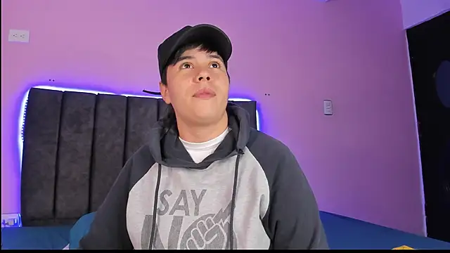 AbbySmiitth  online show from 02-01-25, 06:29