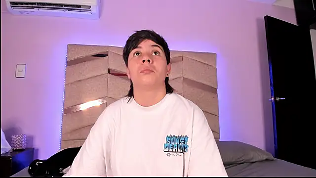 AbbySmiitth  online show from 03-22-25, 07:09