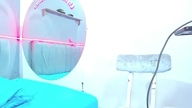 minimi naty online show from 12-27-24, 10:37