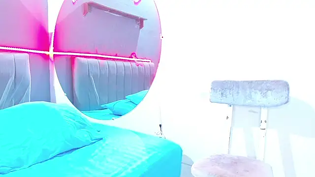 minimi naty online show from 01-21-25, 10:08