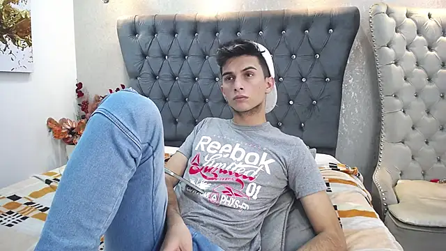 Snapshot of MrWilliseo chatting on 01-02-25, 11:06 MrWilliseo online show from 01-02-25, 11:06